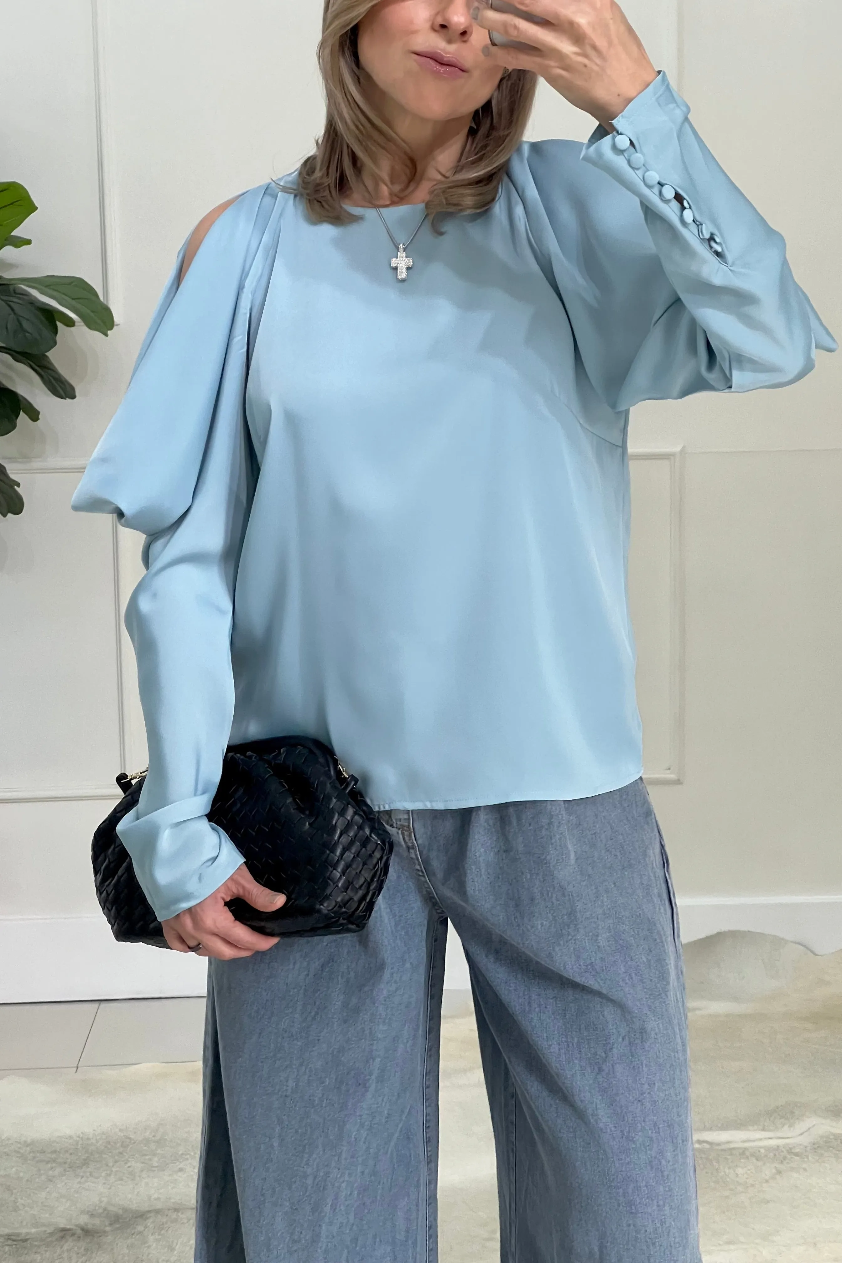 BLUSA ABERTURA MANGA